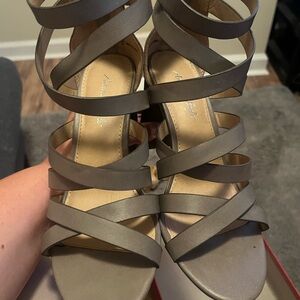 American eagle gray Gladiator Sandals Medium Heel